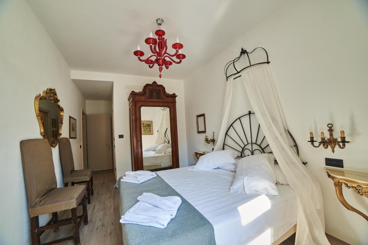 Rooms Alla Loggia Del Castello เตรนโต ภายนอก รูปภาพ